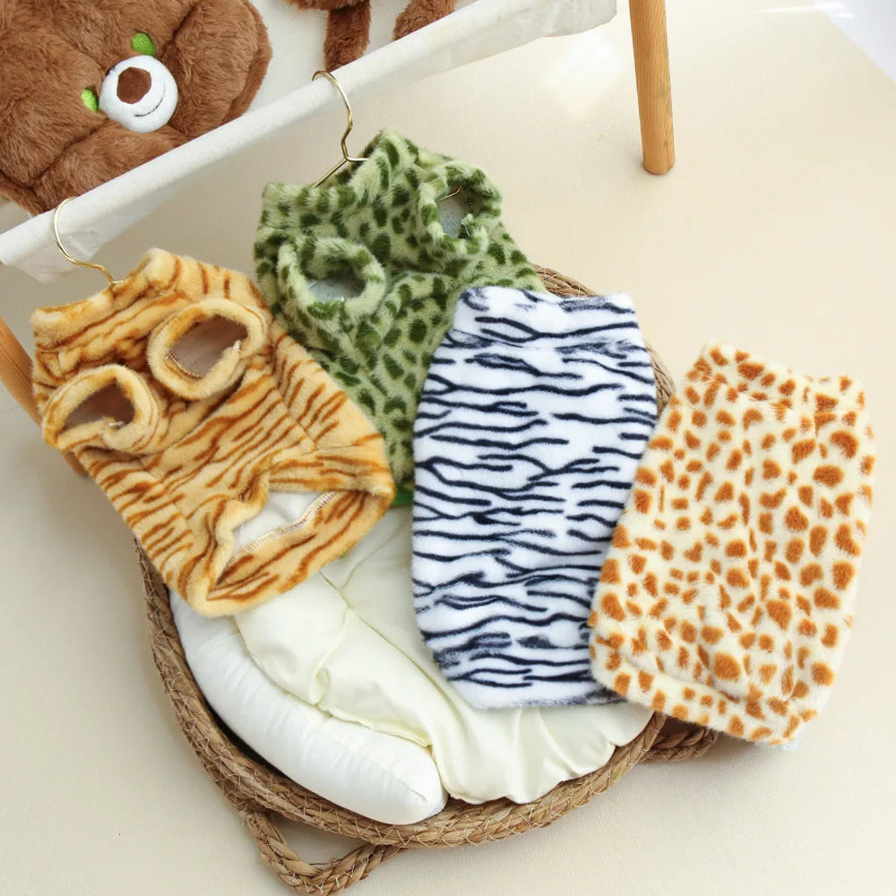 Pet autumn and winter warm hoodie with leopard print and plush dog clothing